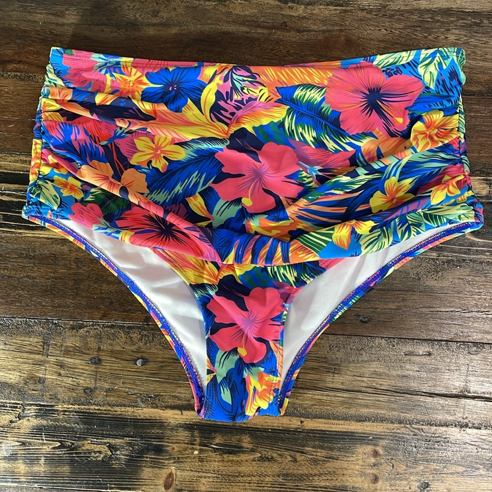 Sporlike size medium bikini floral bottom - SO comfortable on!  Cutest bottom!